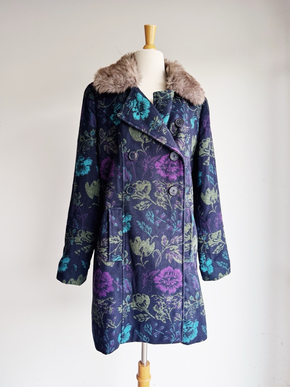 Merona Floral Tapestry Coat Faux Fur Collar Wool Blend L Whimsigoth - Picture 2 of 7